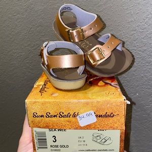 Sun-San Salt Water Sandals. Sea Wee. Size 3.